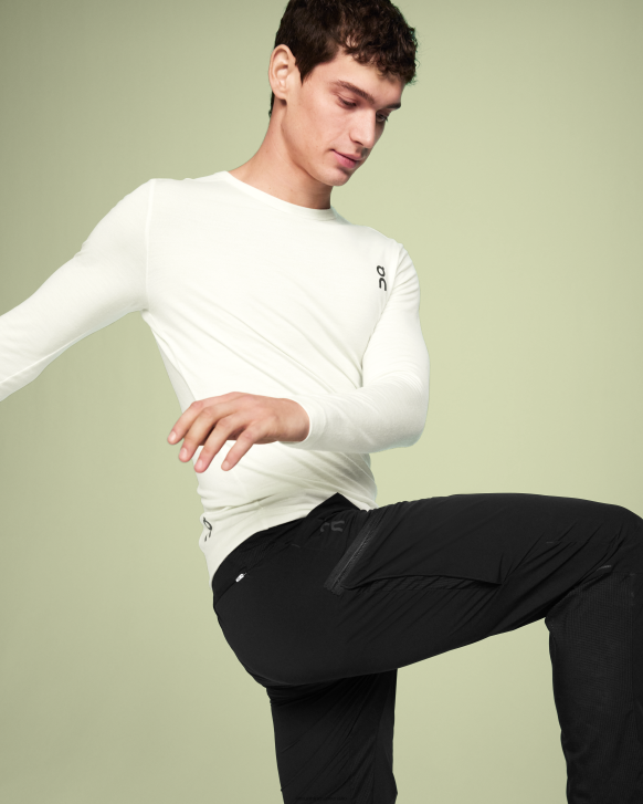 On Running muži trekové nohavice 6J0V753 čierna