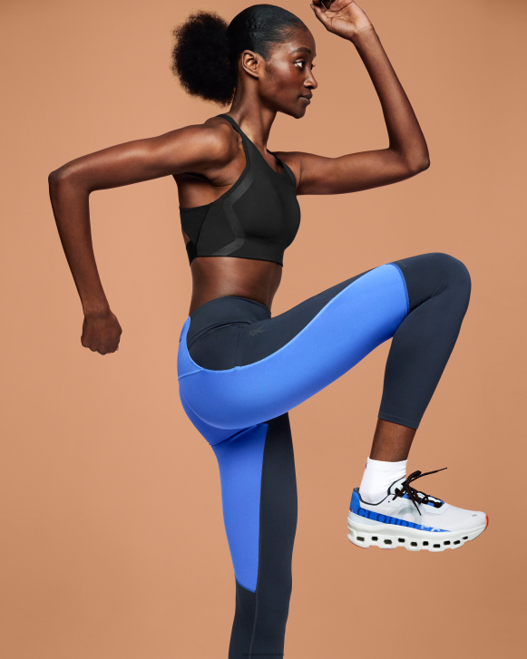 On Running ženy výkonné pančuchy 7/8 6J0V280 námorníctvo/kobalt